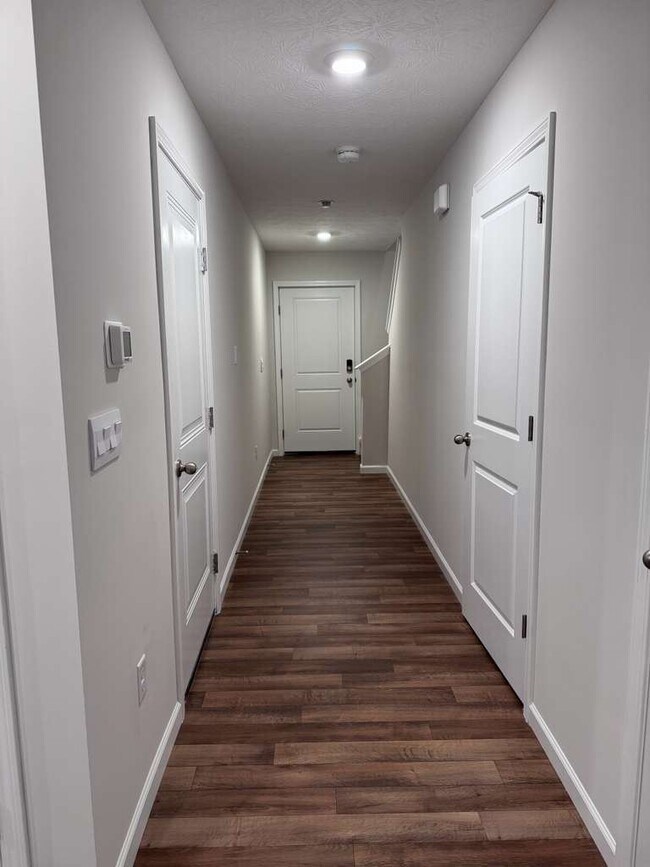 Foto del edificio - 3358 New Year Dr