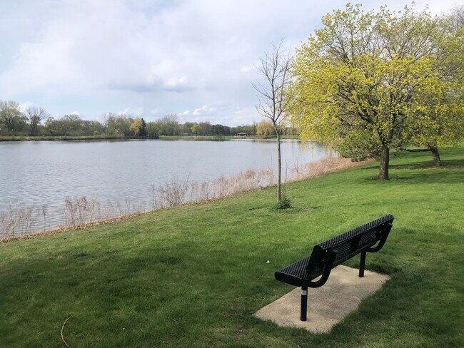 Building Photo - 1198 N Streamwood Ln