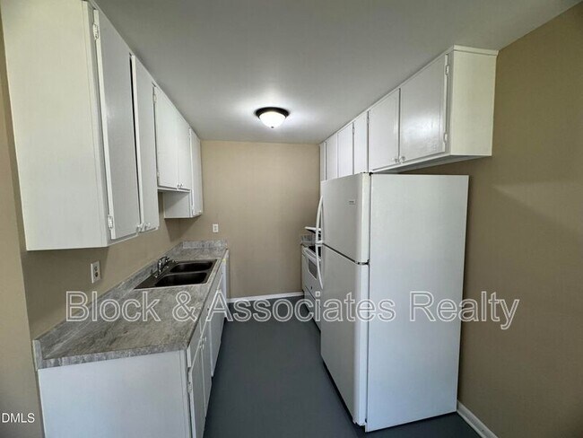 Foto del edificio - 1120 Savannah Dr