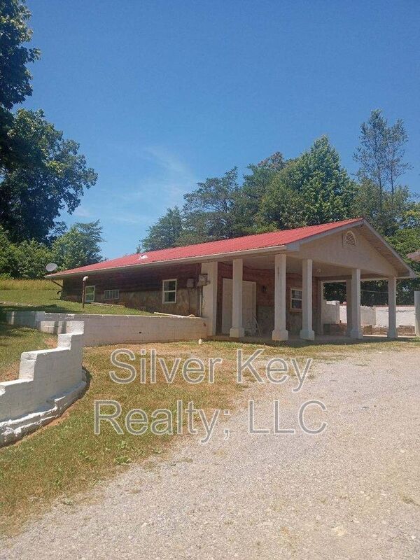 Building Photo - 223 Lakewood Subdivision Rd