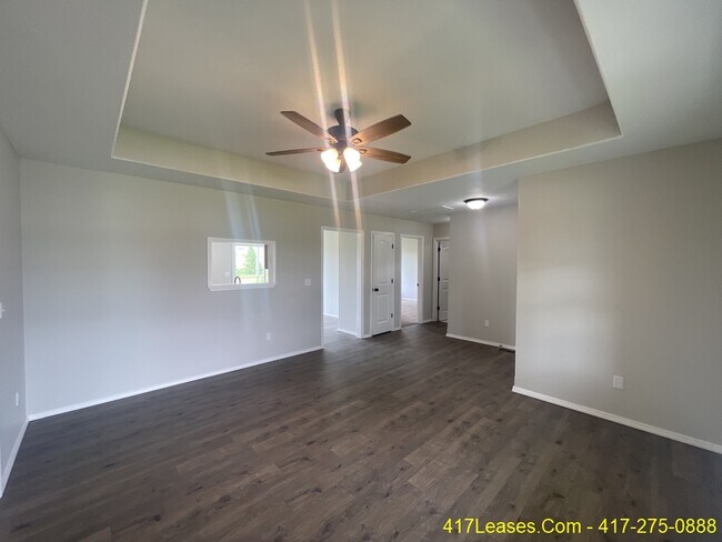 Building Photo - 345 Sugar Tree Rd