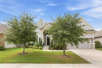 Building Photo - 235 Senna Dr