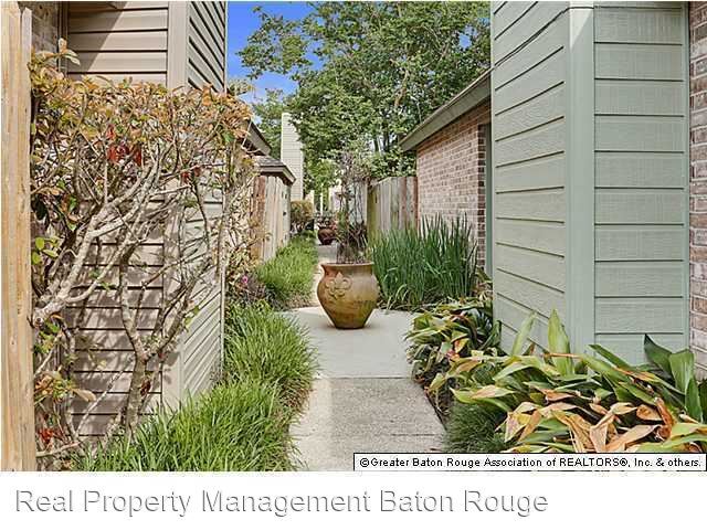 Foto del edificio - 2 br, 2 bath House - 5222 Blair Lane Apt D