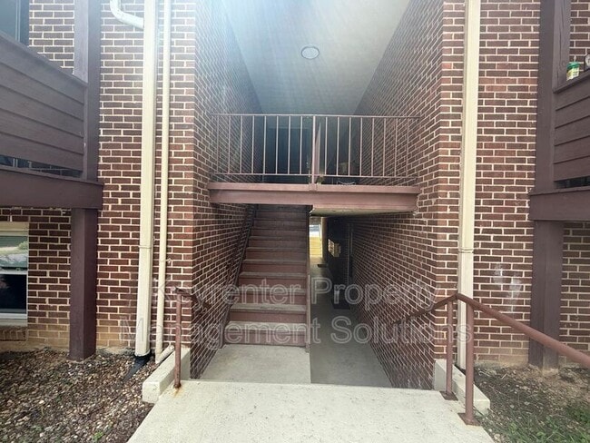 Building Photo - 2337 Morris Mill Rd