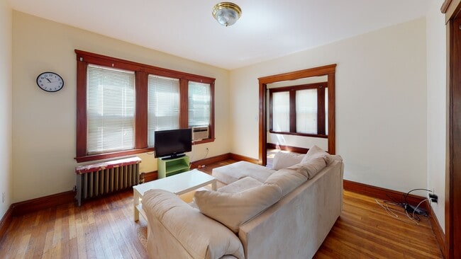 Foto del edificio - 49 Rockwell St