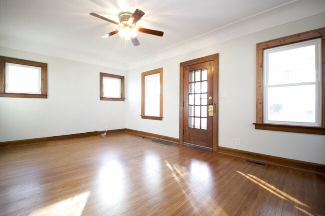 Foto del edificio - 4816 296th St