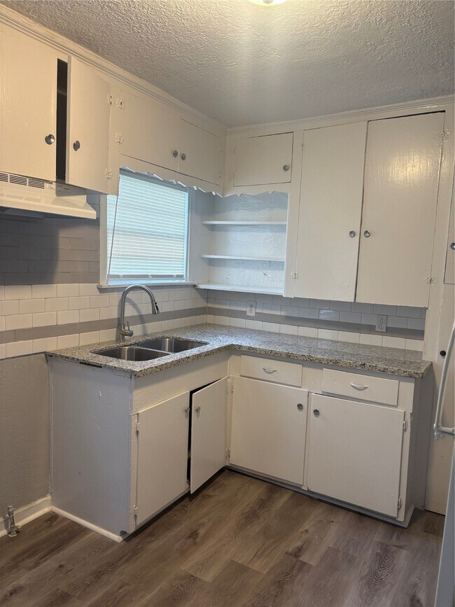 Building Photo - 1503 16th St