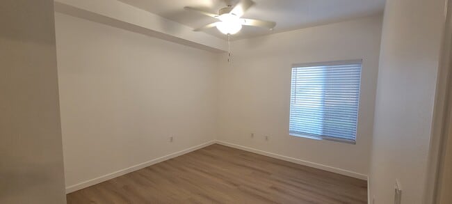 Building Photo - 9728 Marilla Dr