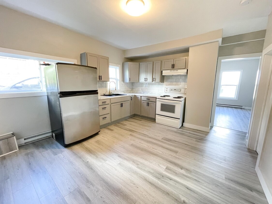 Primary Photo - 283 Wentworth St