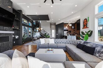 Building Photo - 17a Fern Ave