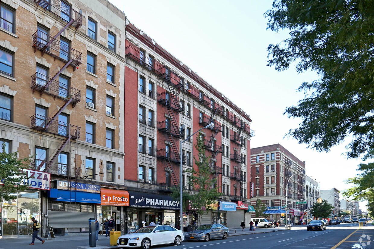 Foto del edificio - 3580-3588 Broadway