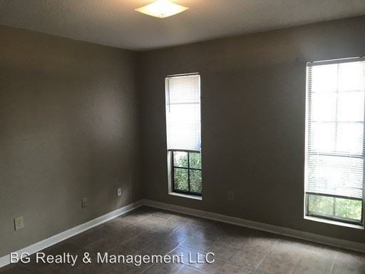 Building Photo - 206 Cantal Dr