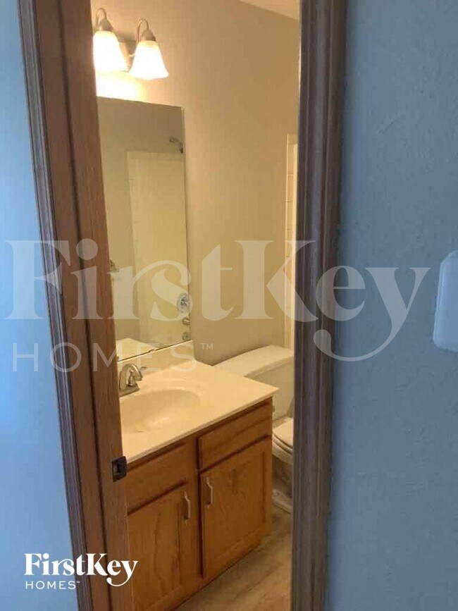 Foto del edificio - 11425 N Farley Ave