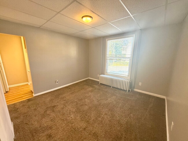 Building Photo - 476 Pawling Ave
