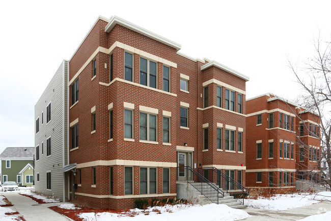 Building Photo - Emerson Square Apartments