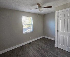 Building Photo - 207 Hidell Rd