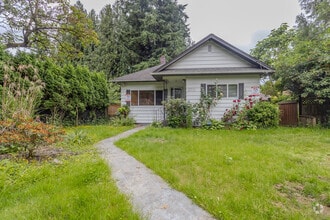 Building Photo - 2731 McCallum Rd