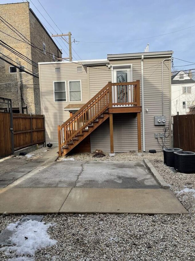 Primary Photo - 2914 N Allen Ave