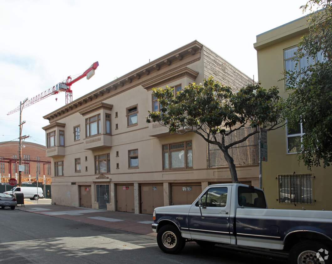 Building Photo - 105 Julian Ave