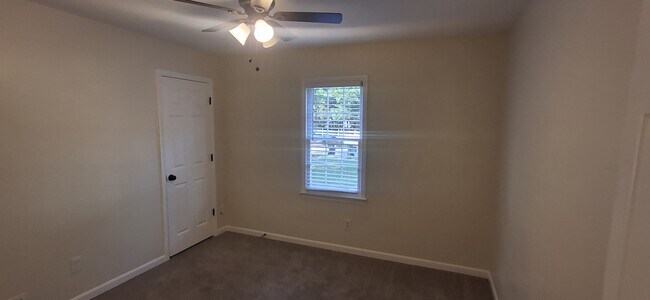 Foto del edificio - 2205 Pair Rd SW