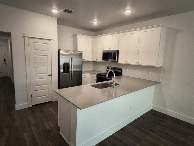 Foto del edificio - 1110 S College Ave