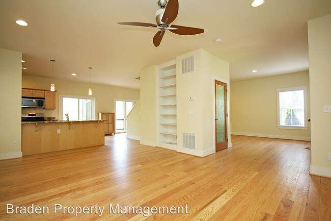 Building Photo - 3 br, 2.5 bath House - 420 Woodhaven Court