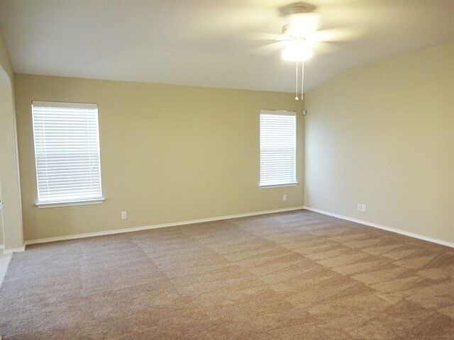 Building Photo - 631 Tom Kemp Dr