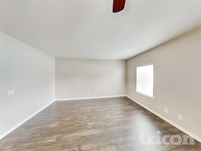 Building Photo - 1113 Carrington Pl