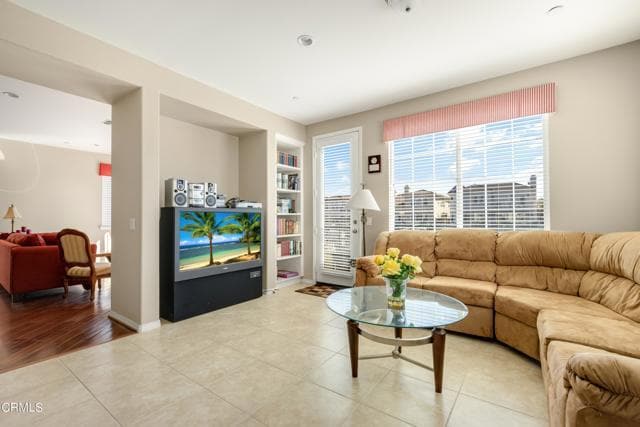 Building Photo - 1460 Viewpoint Dr