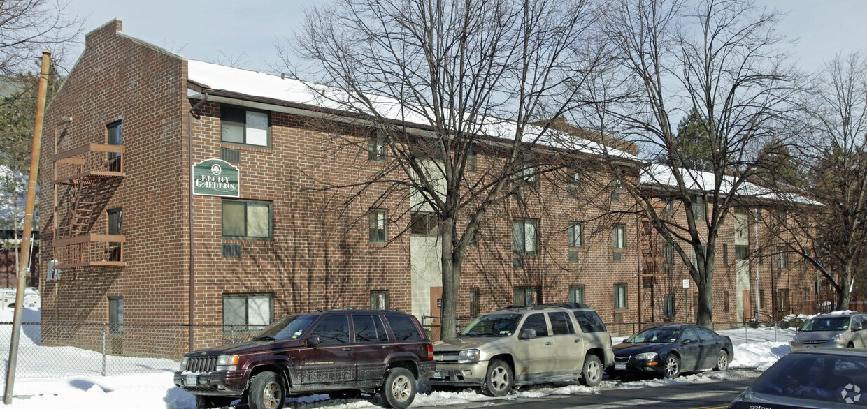 Building Photo - 156 S 8th Ave