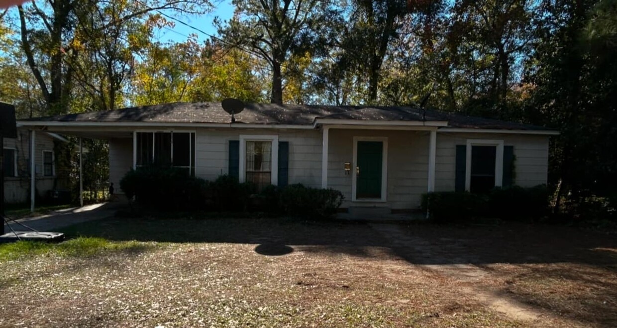 Primary Photo - 3 bed/1 bath Home for Rent