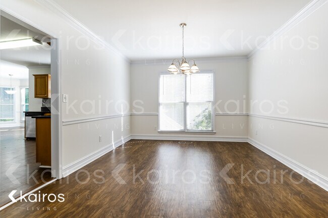 Foto del edificio - 5201 Camden Lake Parkway NW