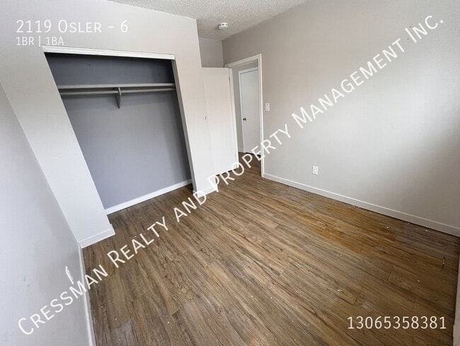 Photo du bâtiment - 1 bed 1 bath APARTMENT located downtown Regina, SK