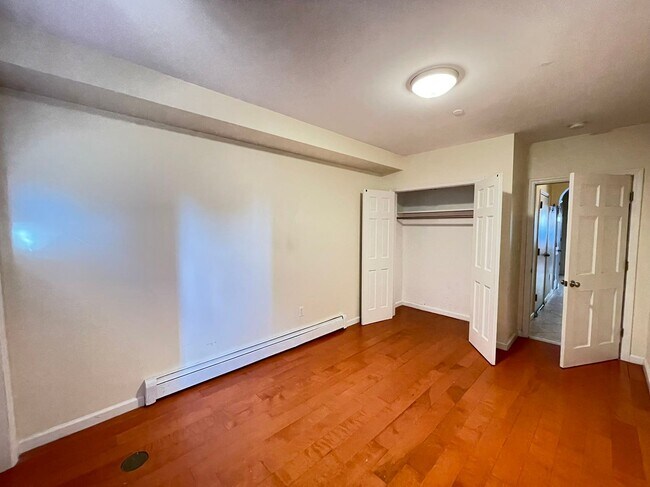 Photo - 3062 Roberts Ave Apartment