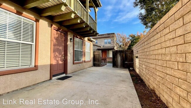 Building Photo - 3 br, 2.5 bath House - 2209 Lily Lane