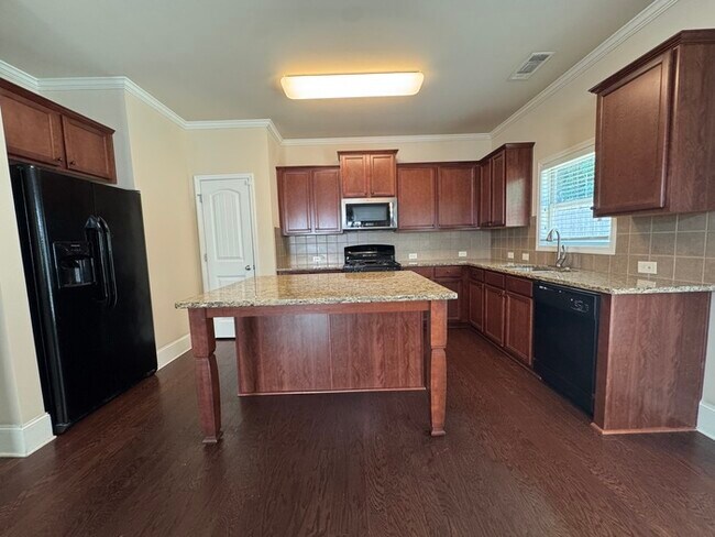 Foto del edificio - 836 Westmoreland Ln NE