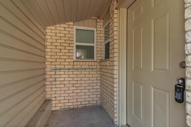 Foto del edificio - 5114 Fairway Blvd