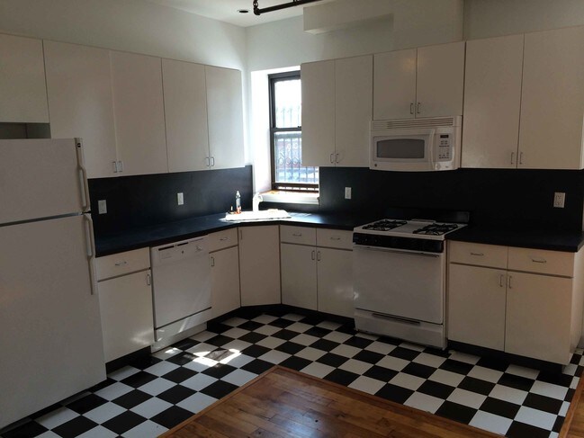 Foto del edificio - 99 W 9th St