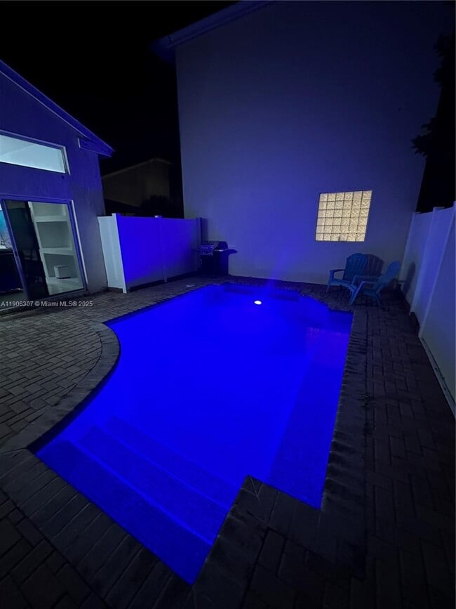 Foto del edificio - 1130 Oysterwood St