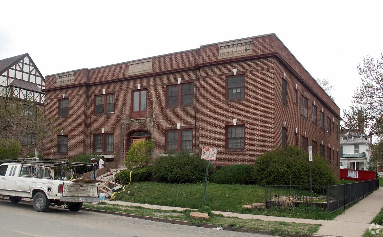 Building Photo - Elizabeth Apartments