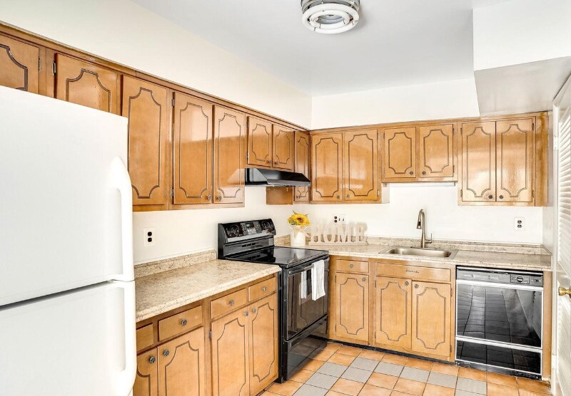 7909 Sausalito Pl, Alexandria, VA 22309 Condo for Rent in Alexandria