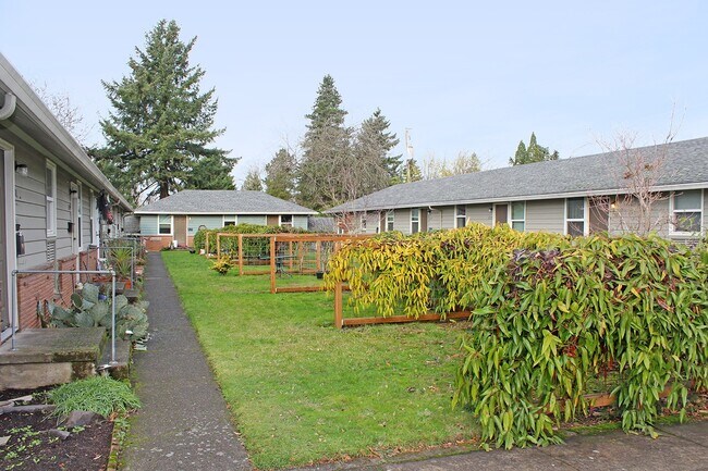 Foto del edificio - 6923-6923 NE Prescott St