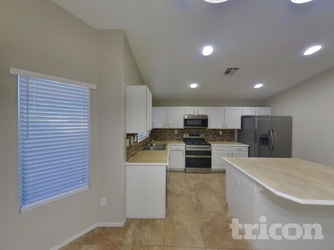 Foto del edificio - 11049 Zampino St