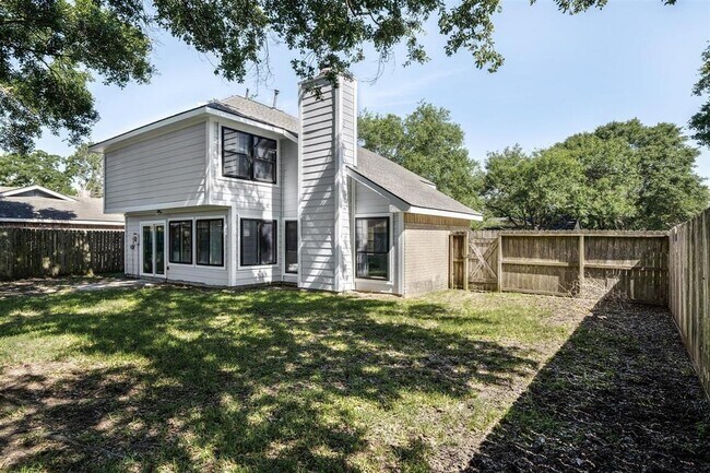 Building Photo - 2519 Silver Cypress Dr