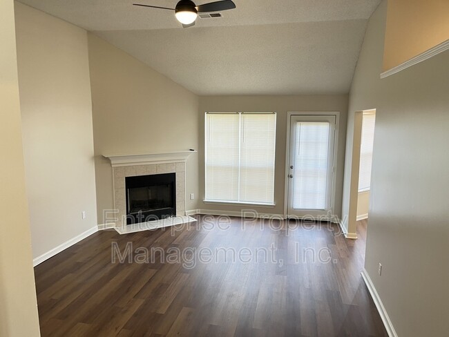 Building Photo - 5628 Autumn Valley Dr