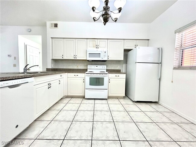 Building Photo - 1109 SW 48th Terrace