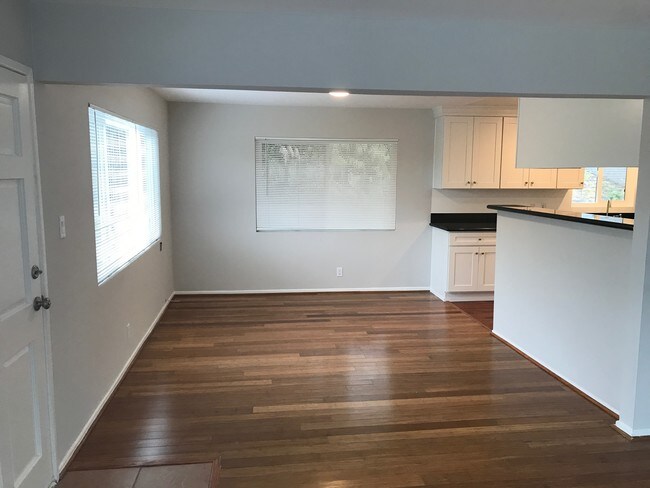 Foto del edificio - 736 Colman St