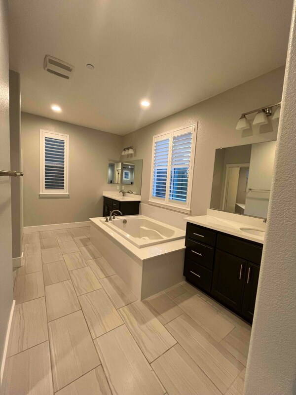 Foto del edificio - 333 Emory Ct