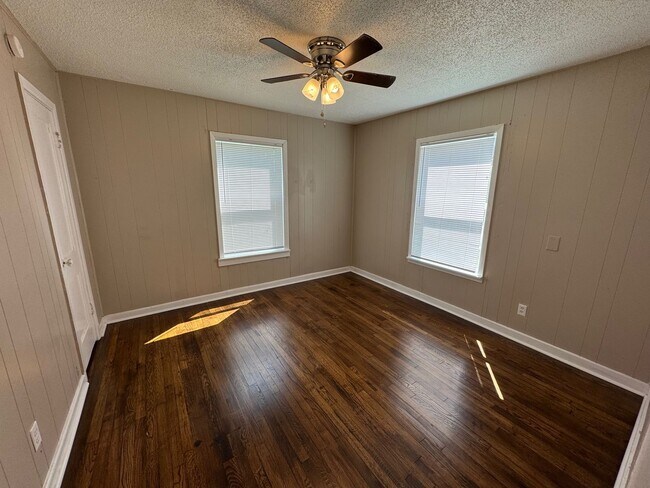 Foto del edificio - Beautifully Maintained South Waco Home