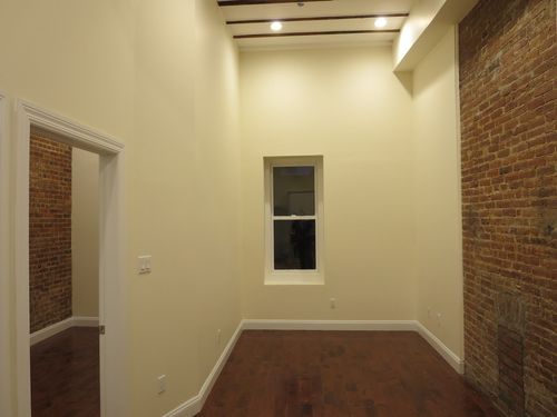 Primary Photo - 95 W 119th St
